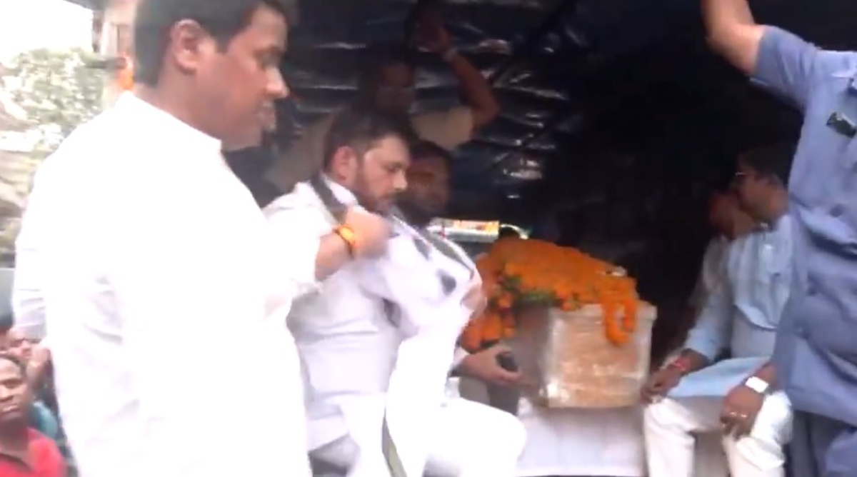 Photo of पटना पहुंचा बीजेपी नेता सुशील कुमार मोदी का पार्थिव शरीर, आवास की ओर रवाना