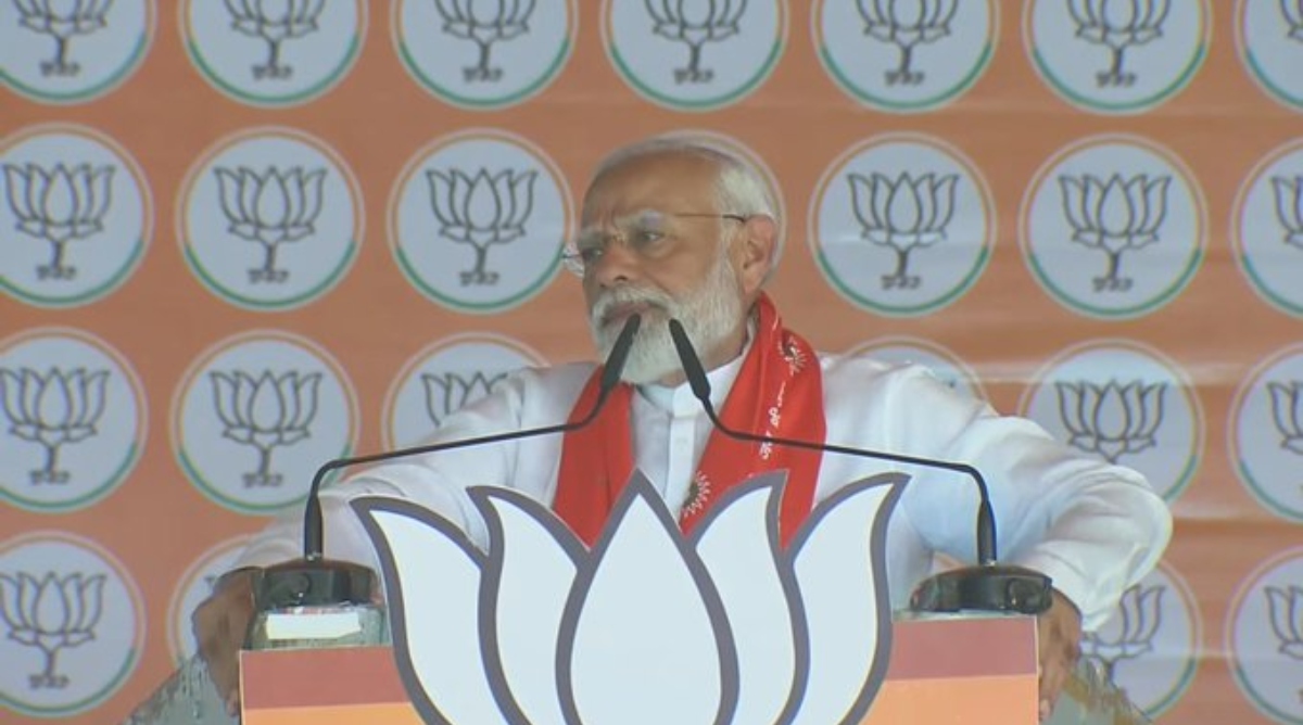Photo of “तुष्टीकरण की राजनीति अब समाजवादी पार्टी, कांग्रेस के शहजादों के लिए अस्तित्व की मजबूरी बन गई है, सीतापुर में विपक्ष पर बरसे PM मोदी