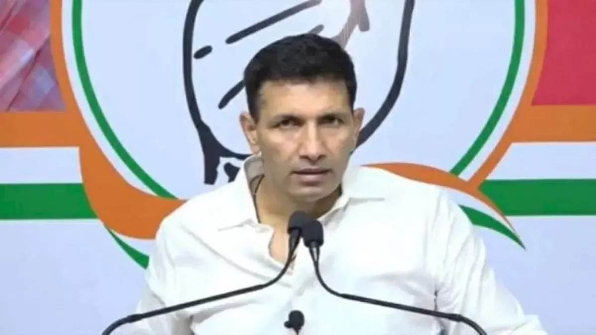 Photo of Amarwara By-Election: अमरवाड़ा सीट पर कांग्रेस प्रत्याशी धीरेंद्र शाह ने दाखिल किया नामांकन, जीतू पटवारी ने कहा – विधानसभा चुनाव में छिंदवाड़ा से…