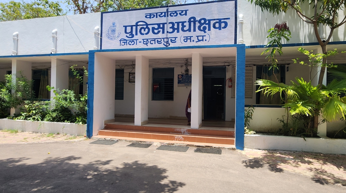 Photo of MP : ‘साहब मेरी पत्नी से मुझे बचा लो… मुझे मरवा देगी, संपत्ति हड़प कर लेगी, पहले भी कर चुकी है कई शादी’