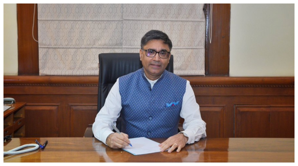 Photo of Foreign Secretary: विदेश सचिव विनय क्वात्रा हुए सेवानिवृत्त, आज विक्रम मिस्त्री ने संभाला पदभार