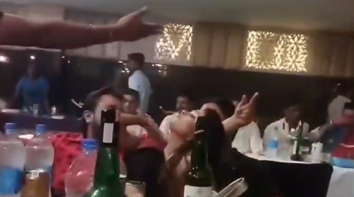 Photo of हापुड़ में शराब पार्टी का वीडियो वायरल, बार-बालाओं संग ठुमके, उड़ाई गईं नोटों की गड्डियां