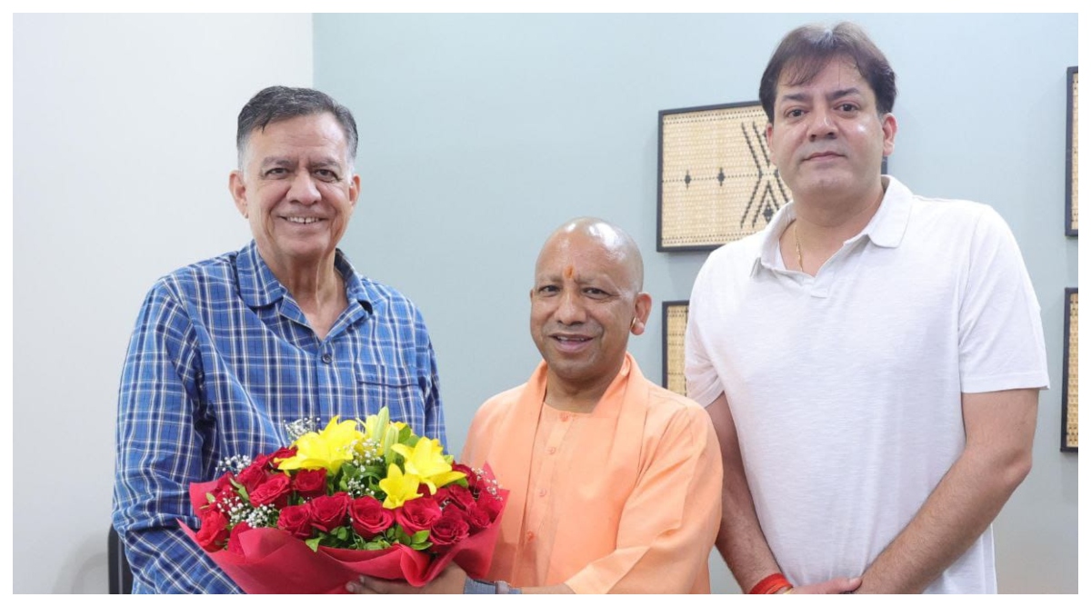 Photo of Lucknow: CM योगी ने घर पहुंच विधानसभा अध्यक्ष का जाना हाल, शीघ्र स्वस्थ होने की की कामना