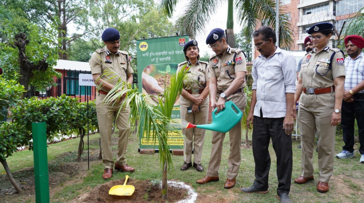 Photo of Punjab : CM मान की अपील ला रही रंग, पंजाब पुलिस ने की पौधरोपण अभियान की शुरूआत