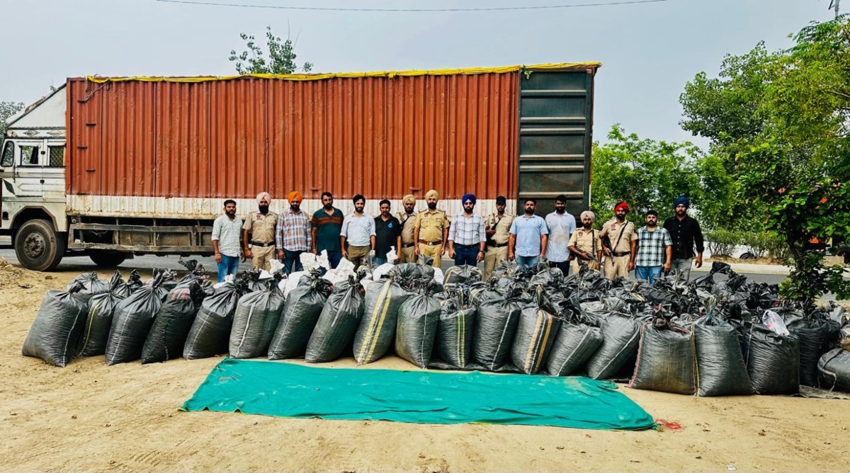 Photo of पंजाब पुलिस ने बठिंडा से 41 क्विंटल पोस्त किया बरामद,  एक व्यक्ति गिरफ्तार