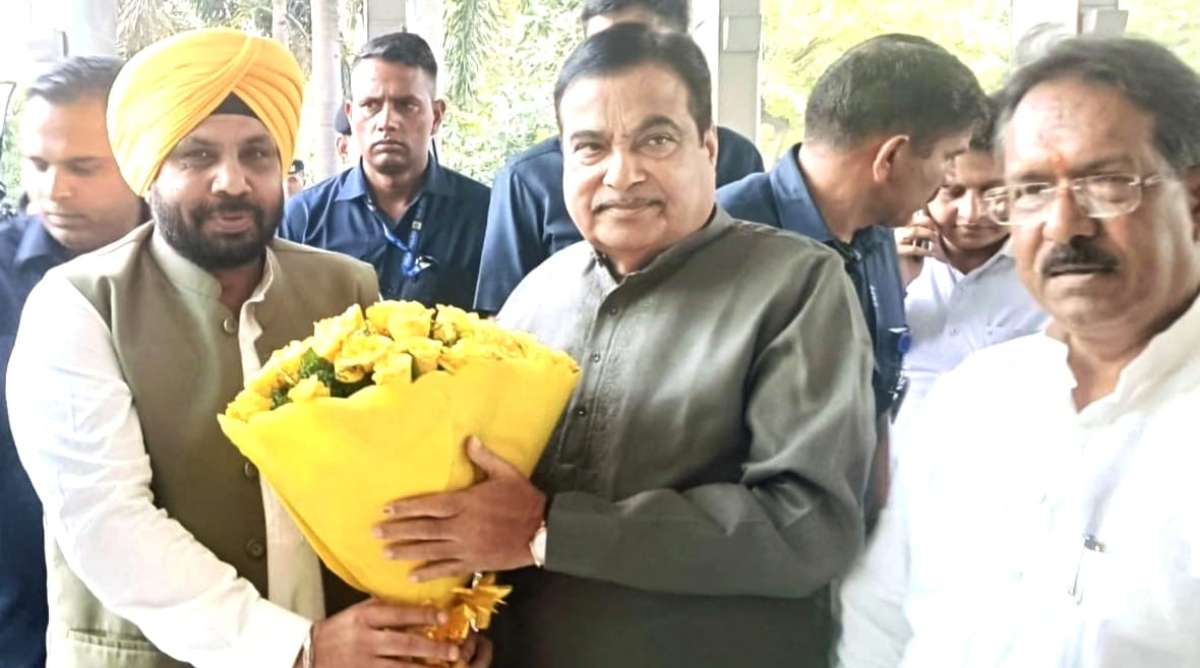 Photo of पंजाब में सड़कीय नेटवर्क की मजबूती के लिए राष्ट्रीय राजमार्ग मंत्री के नेतृत्व में हुई उच्च-स्तरीय बैठक