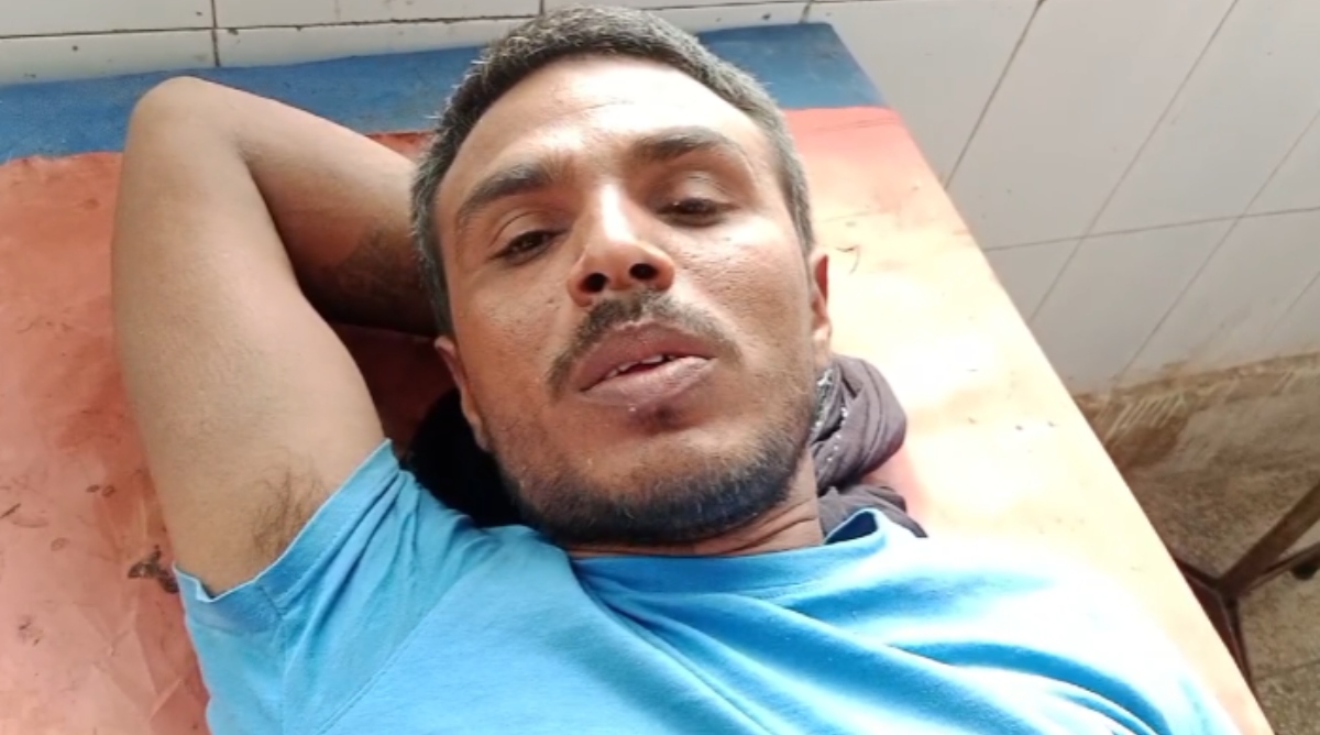 Photo of Bihar : ट्रक ड्राइवर को बनाया बंधक, जान बचाने को छत से कूदा, प्राइवेट पार्ट में घुसा सरिया, हालत गंभीर