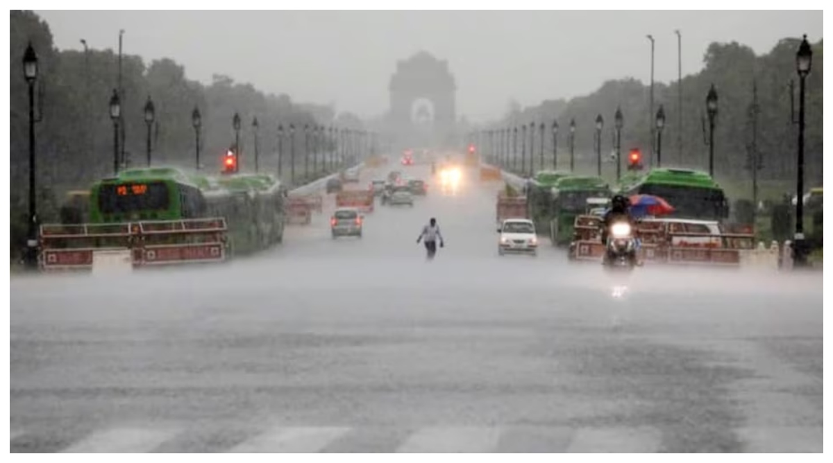 Photo of Weather Update: दिल्ली-NCR में एक बार फिर बदलेगा मौसम, जानें कब मिलेगी उमस से राहत