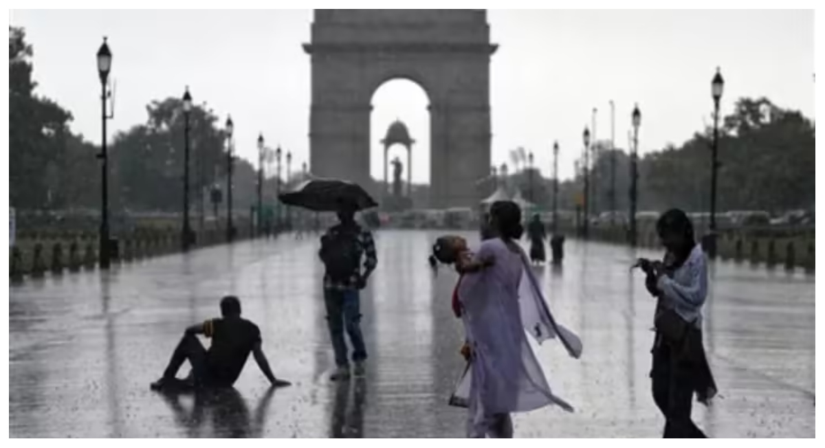 Photo of Weather Update: दिल्ली-NCR में झमाझम बारिश से मौसम हुआ सुहाना, इन राज्यों के लिए अलर्ट जारी