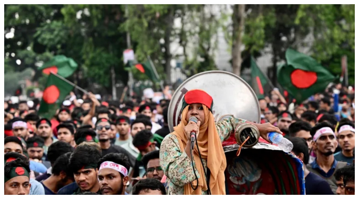 Photo of Bangladesh Quota Protest: बांग्लादेश में नहीं थम रहा आरक्षण वाला बवाल… दूसरे दिन भी छात्रों का प्रदर्शन जारी; आज बंद का ऐलान…