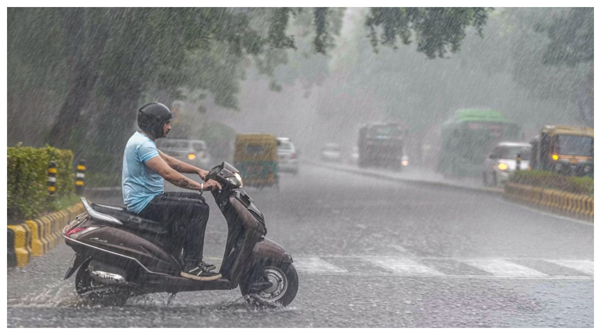 Photo of Weather Update: UP-बिहार में 4 दिन होगी तेज बारिश,  जानिए अपने शहर के मौसम का हाल