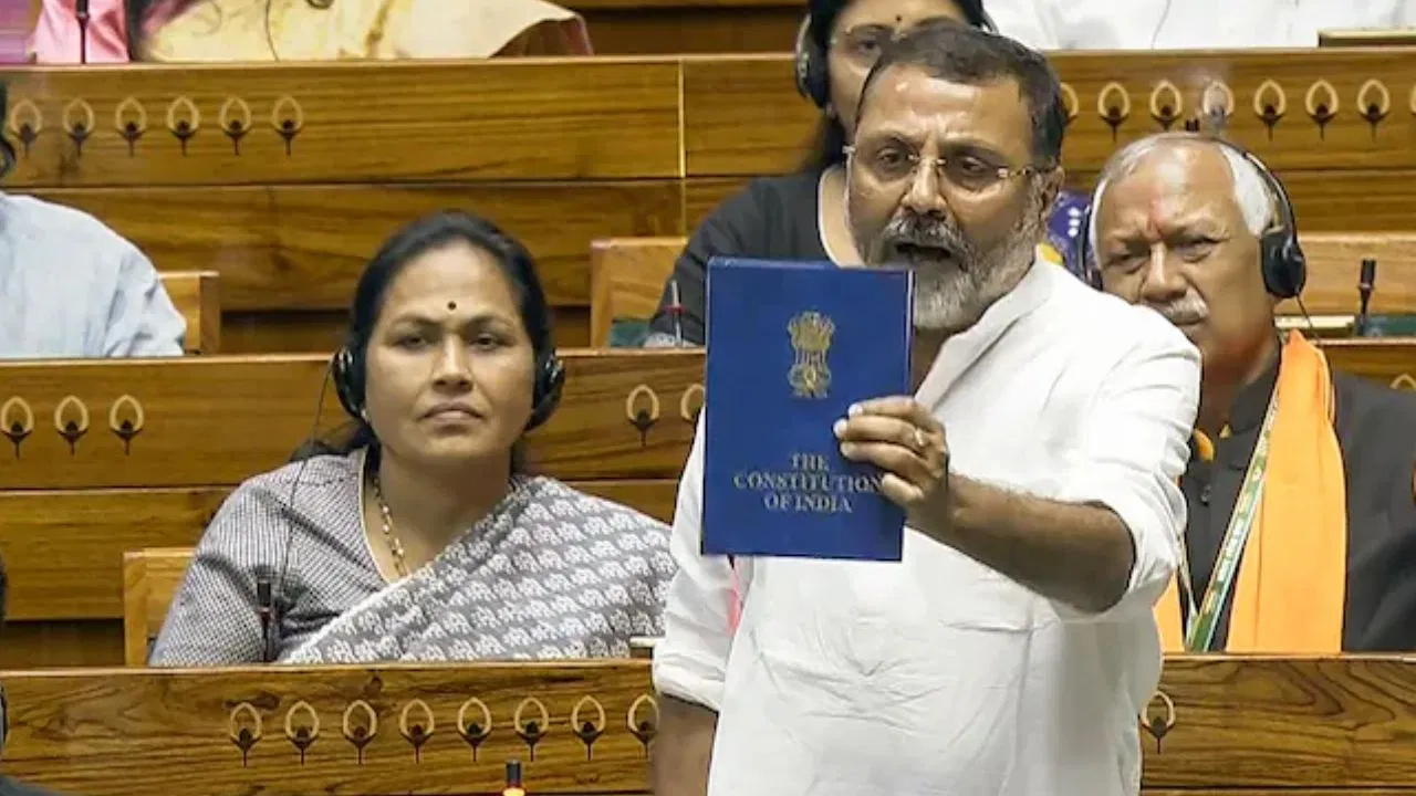 Photo of Parliament Session 2024 : ‘कई साल पहले एक फिल्म देखी मिस्टर इंडिया…’, सदन में निशिकांत दुबे ने राहुल गांधी पर साधा निशाना