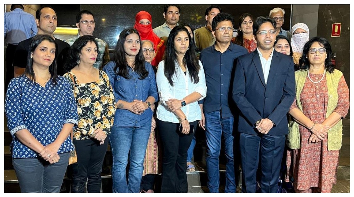 Photo of ‘घुसपैठिया’ की रिलीज से पहले 15 साइबर सर्वाइवर्स ने शेयर की अपनी दर्दनाक स्टोरी, जानें कैसे जाल में फंसे लोग