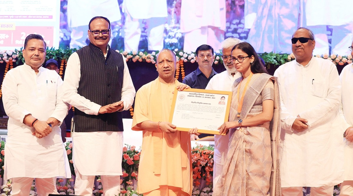 Photo of CM  योगी ने सौंपे नियुक्ति पत्र, बोले… ‘देश में दूसरे नंबर की अर्थव्यवस्था बना उत्तरप्रदेश’