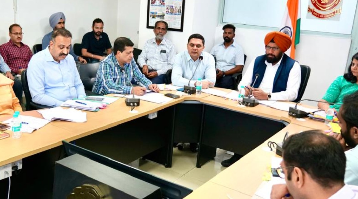 Photo of विकास कार्यों को निर्धारित समय सीमा में करें पूरा : बलकार सिंह, स्थानीय निकाय मंत्री, पंजाब