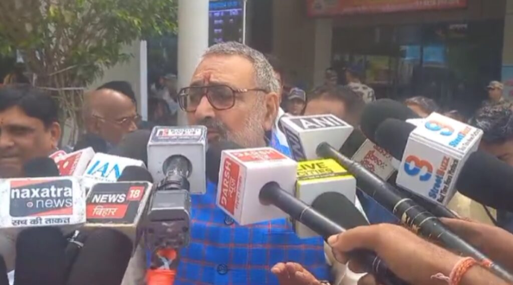 Giriraj Singh to Opposition
