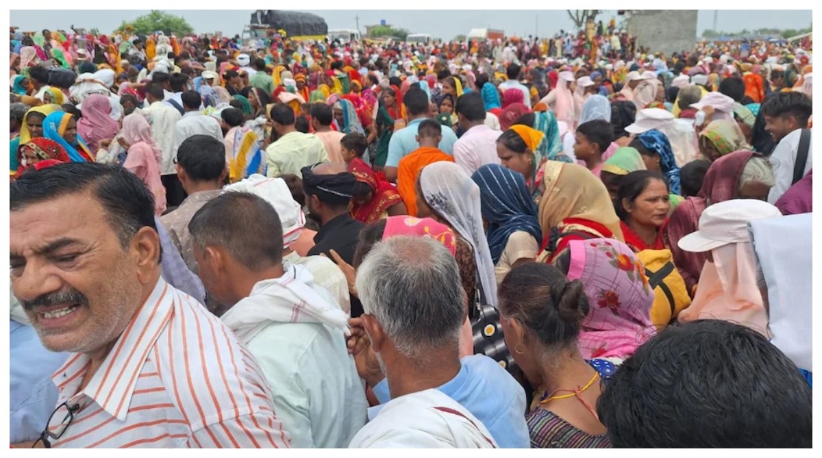 Photo of हाथरस भगदड़ मामले में 11 आरोपियों की कोर्ट में हुई पेशी, 23 अगस्त को होगी अगली सुनवाई
