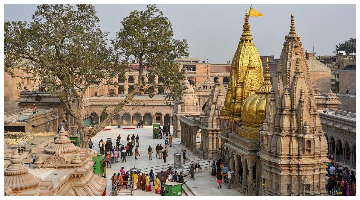Photo of Kashi Vishwanath Dham: बाबा विश्वनाथ धाम में काशी द्वार से ही प्रवेश करेंगे श्रद्धालु, सावन में लागू व्यवस्था रहेगी जारी