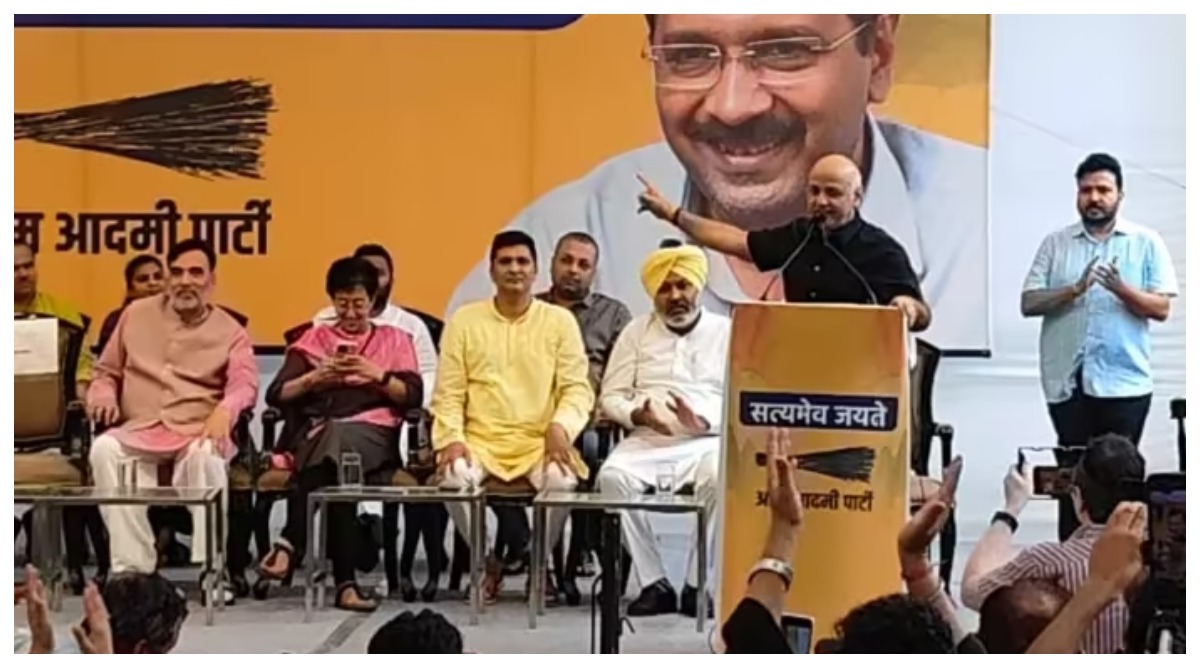 Photo of Manish Sisodia: ‘मेरे लिए सिंघवी भगवान जैसे’, पार्टी कार्यकर्ताओं को संबोधित करते हुए बोले मनीष सिसोदिया