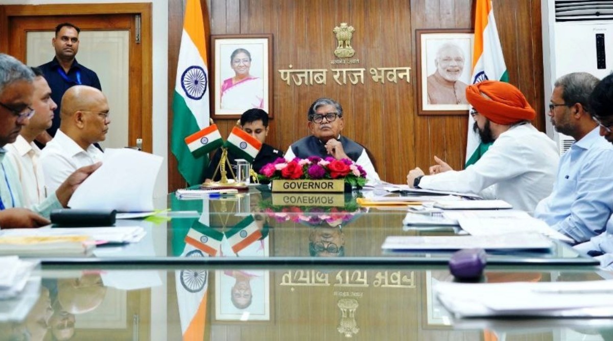 Photo of केंद्रीय परियोजनाओं को बिना देरी के किया जाए पूरा : गुलाब चंद कटारिया, राज्यपाल, पंजाब