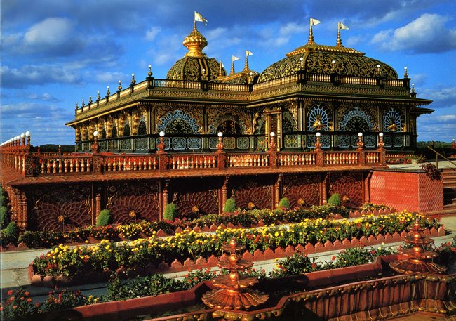 Photo of New Vrindaban Temple : वेस्ट वर्जीनिया के न्यू वृंदावन से क्यों निष्कासित किए गए कीर्तनानंद स्वामी ?
