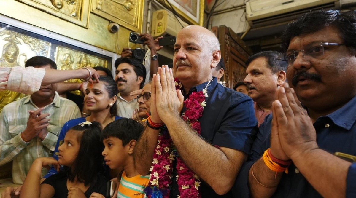 Photo of बजरंग बली का दर्शन कर बोले मनीष सिसोदिया…  ‘अरविंद केजरीवाल पर भी बजरंग बली जल्द करेंगे कृपा’