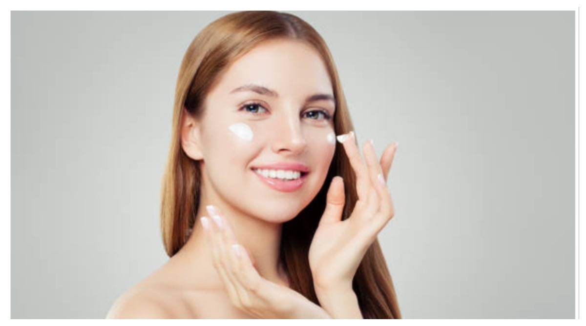 Photo of Skin Care Tips: नहाने से पहले चेहरे पर लगाएं ये 3 चीजें, खिल उठेगा चेहरा