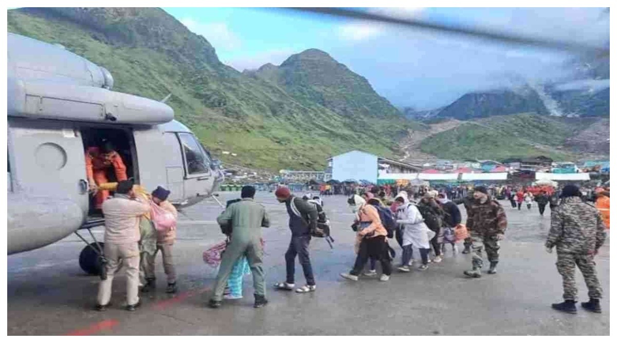 Photo of Uttarakhand: MI 17 और चिनूक से एयरलिफ्ट रेस्क्यू शुरू, 133 लोगों को किया एयरलिफ्ट