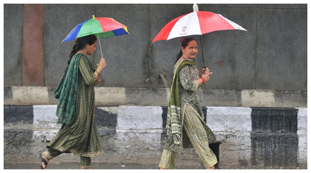 Photo of Weather Update: दिल्ली-NCR में आज भी झमाझम बरसेंगे बादल, बिहार-बंगाल समेत 20 राज्यों में अलर्ट जारी