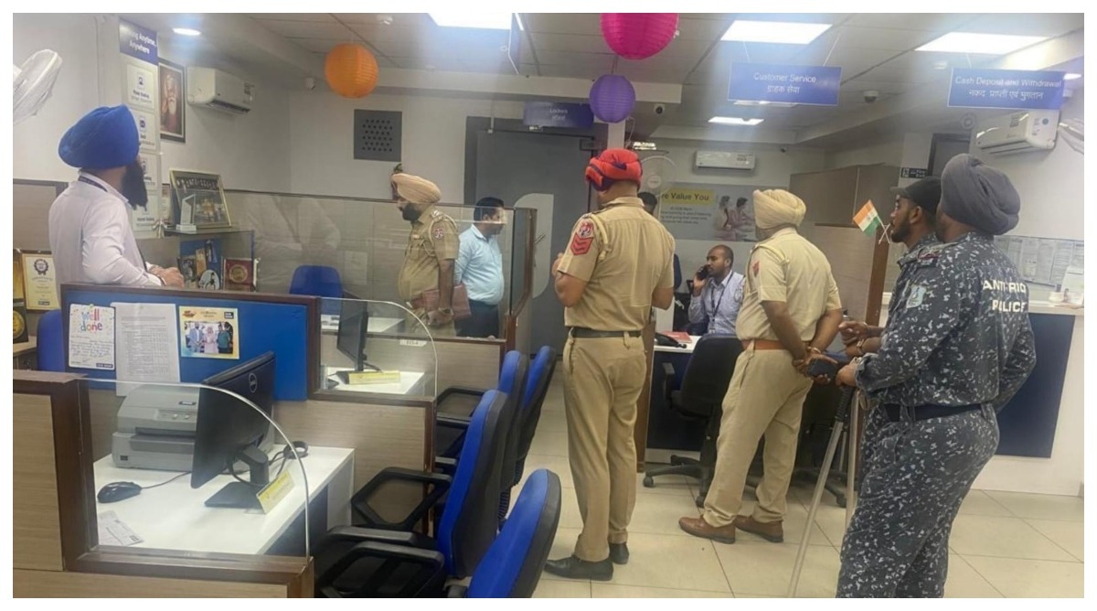Photo of Punjab: पंजाब पुलिस ने बैंकों और वित्तीय संस्थानों की सुरक्षा का जायजा लेने के लिए राज्यव्यापी चलाई मुहिम