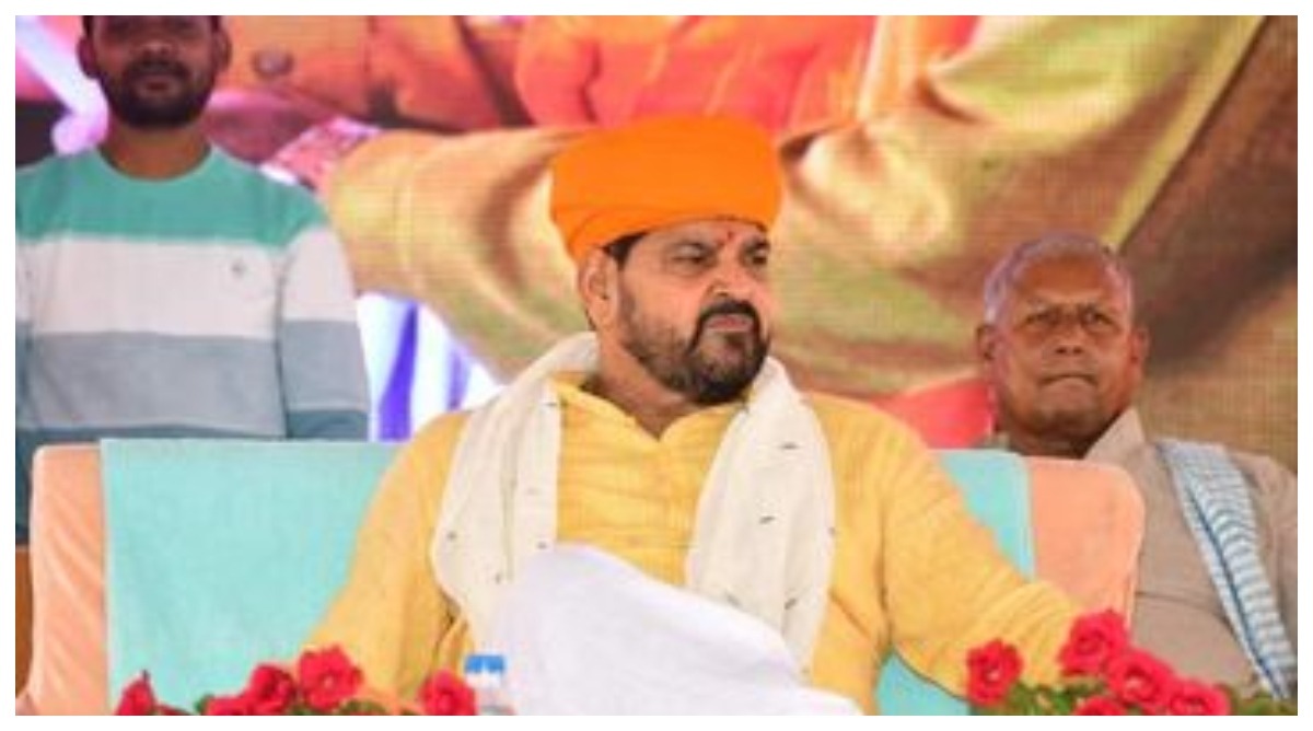 Photo of Brij Bhushan Singh : बृजभूषण सिंह को दिल्ली हाईकोर्ट से झटका, कोर्ट ने कहा – ‘यह एक अप्रत्यक्ष तरीका’