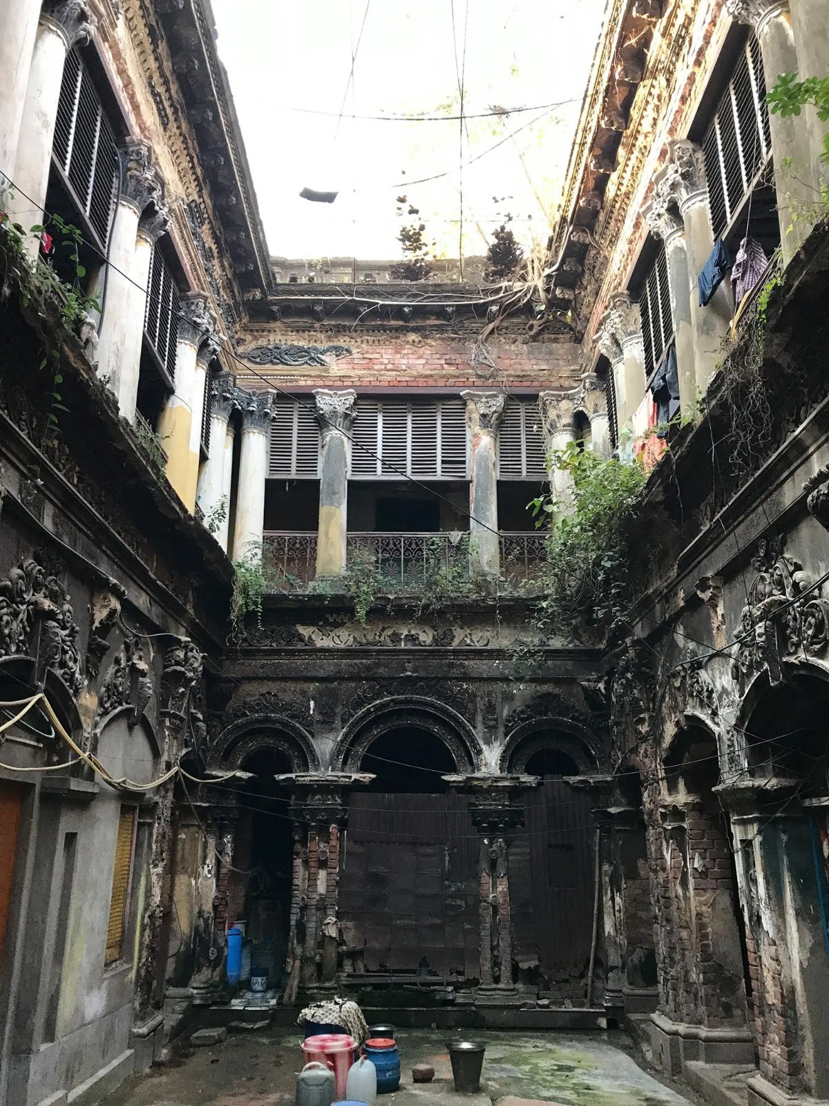 Photo of Kolkata : पुतुलबाड़ी गुड़िया घर की डरावनी कहानी, जानें क्यों सुनाई देती है रोने की आवाज
