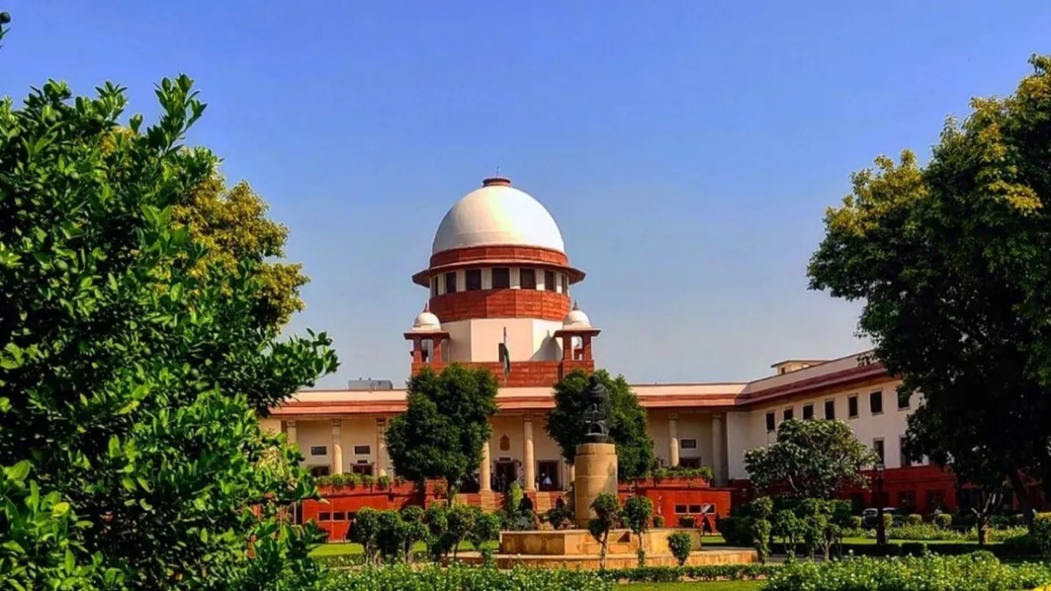 Photo of Supreme Court : बाल पोर्नोग्राफी पर सुप्रीम कोर्ट का बड़ा फैसला… अश्लील कंटेंट रखना दंडनीय अपराध…