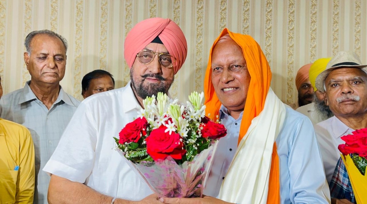 Photo of Punjab : विधायक रंधावा ने एडवोकेट बरिंदर कुमार गोयल को मंत्री पद संभालने पर बधाई दी