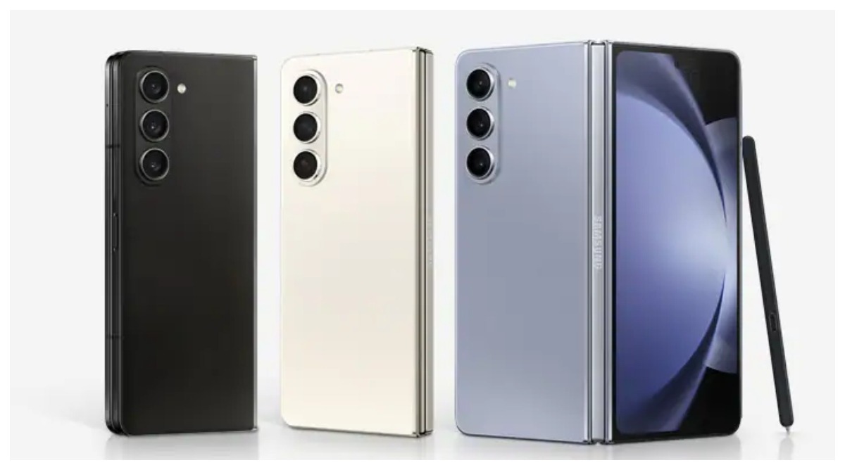Photo of Samsung Galaxy Z Fold 5G : फोन में मिल रहा भारी डिस्काउंट, दमदार प्रोसेसर और