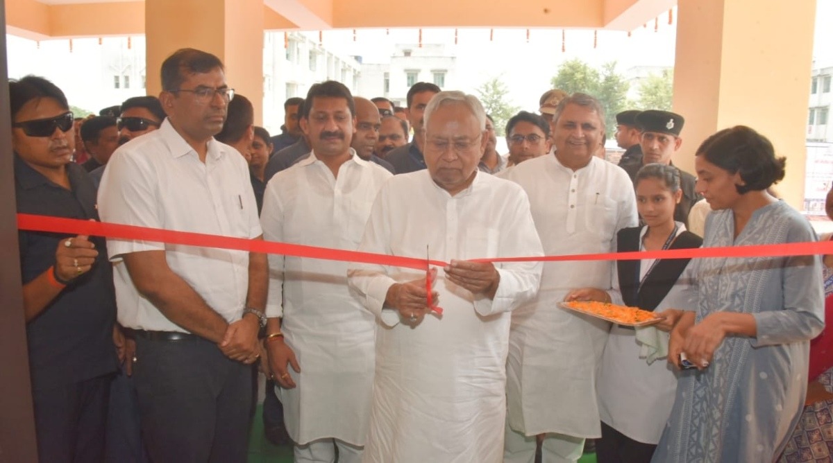 Photo of Bihar : CM नीतीश ने किया राजकीय पॉलिटेक्निक कॉलेज, मढ़ौरा में दो छात्रावासों का उद्घाटन