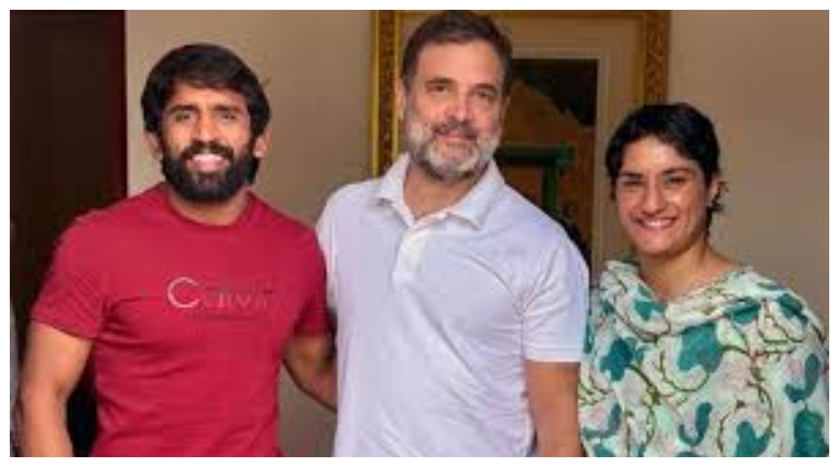 Photo of Haryana : विनेश फोगाट और बजरंग पूनिया की  राजनीति में एंट्री, कांग्रेस का थामेंगे हाथ