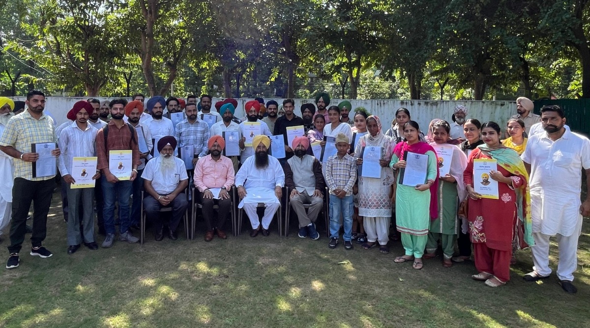 Photo of पंजाब सरकार ने किसान आंदोलन के दौरान जान गंवाने वाले 30 किसानों के वारिसों को दी नौकरी : गुरमीत सिंह खुड्डियां