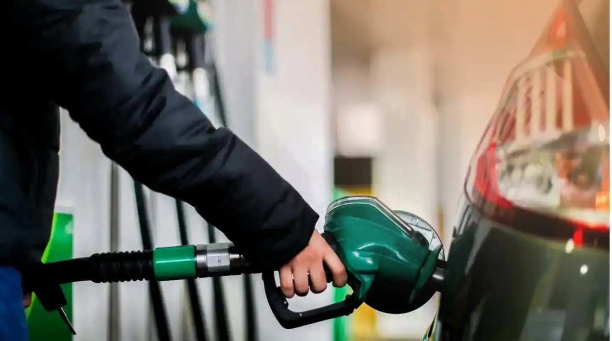 Photo of Petrol: में होने वाली मिलावट के बारें ऐसे करें पता