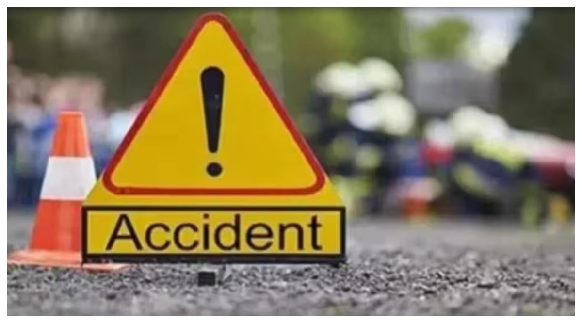 Photo of Sambhal Accident : संभल में भीषण सड़क हादसा, तेज रफ्तार पिकअप कार ने 9 लोगों को रौंदा, 5 लोगों की मौत