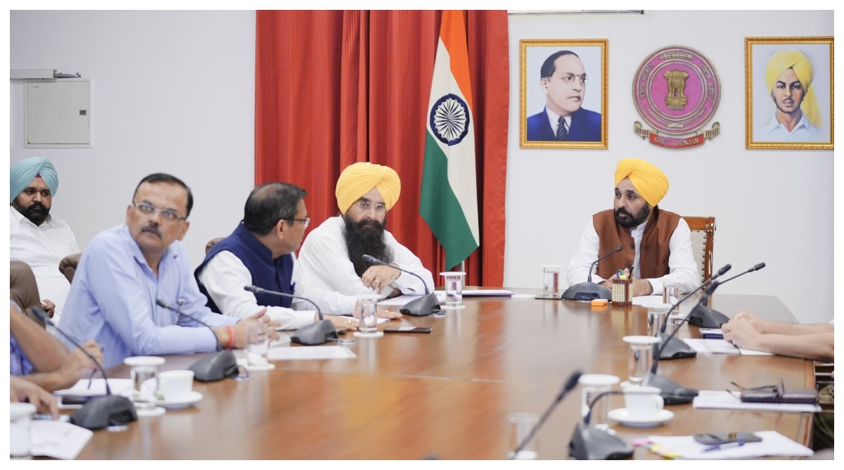 Photo of Punjab : मुख्यमंत्री भगवंत सिंह मान ने पराली प्रबंधन पर की बैठक की अध्यक्षता
