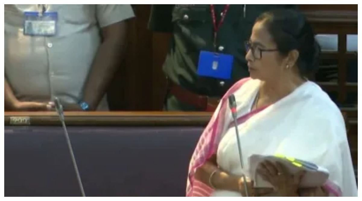 Photo of Anti rape bill : पश्चिम बंगाल विधानसभा में एंटी रेप बिल हुआ पास, सीएम ममता बनर्जी बोलीं – ‘महिलाओं के अधिकारों की रक्षा…’