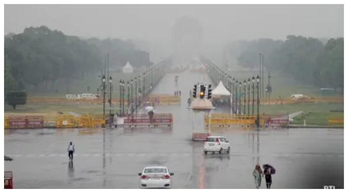 Photo of Weather : दिल्ली – एनसीआर में हो सकती है हल्की बारिश, यूपी – बिहार समेत इन राज्यों में कैसा रहेगा मौसम ?