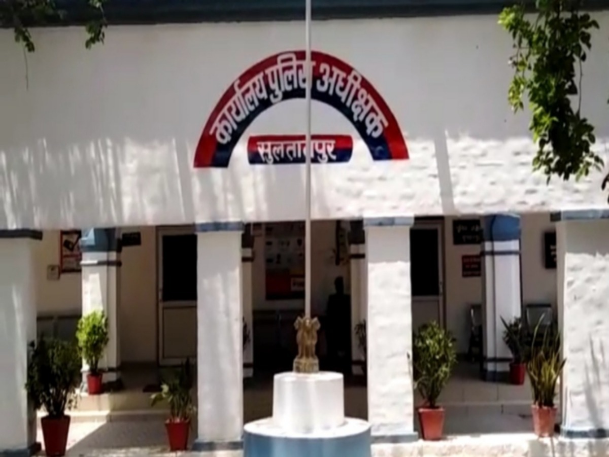 Photo of Sultanpur News : शादी का झांसा देकर बनाए अवैध संबंध फिर की हत्या, पुलिस से हुई मुठभेड़ में आरोपी घायल