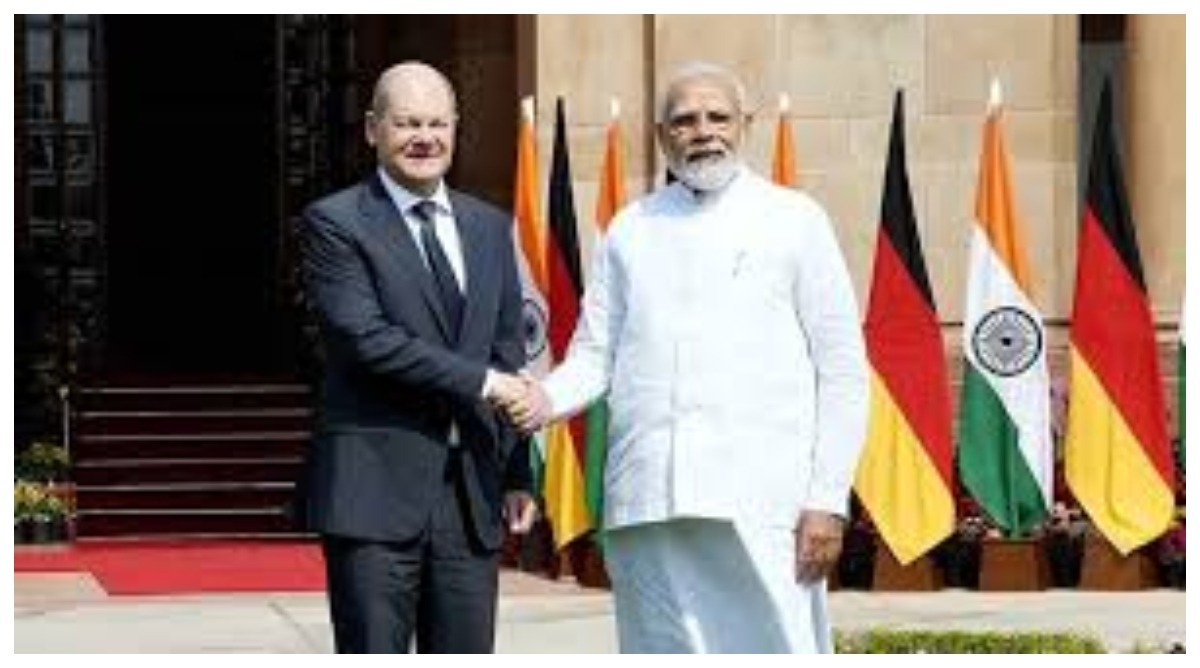 Photo of पीएम मोदी की जर्मन चांसलर स्कोल्ज से मुलाकात, रक्षा और सुरक्षा सहयोग बढ़ाने पर की चर्चा