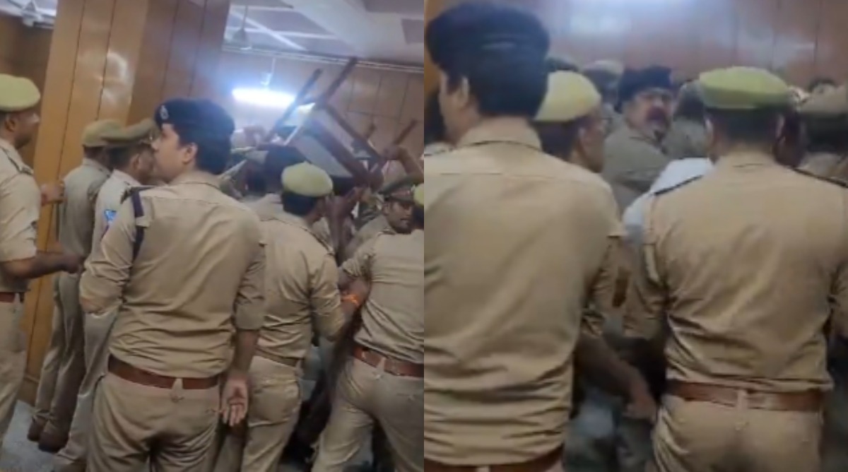 Photo of गाजियाबाद : जज और वकील के बीच कहासुनी के बाद कोर्ट परिसर में हंगामा