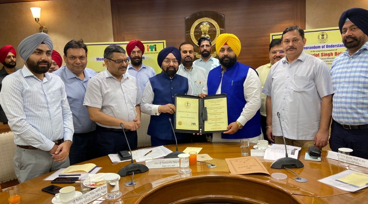 Photo of पंजाब के ITI संस्थानों का बदलेगा स्वरूप :  मंत्री हरजोत सिंह बैंस
