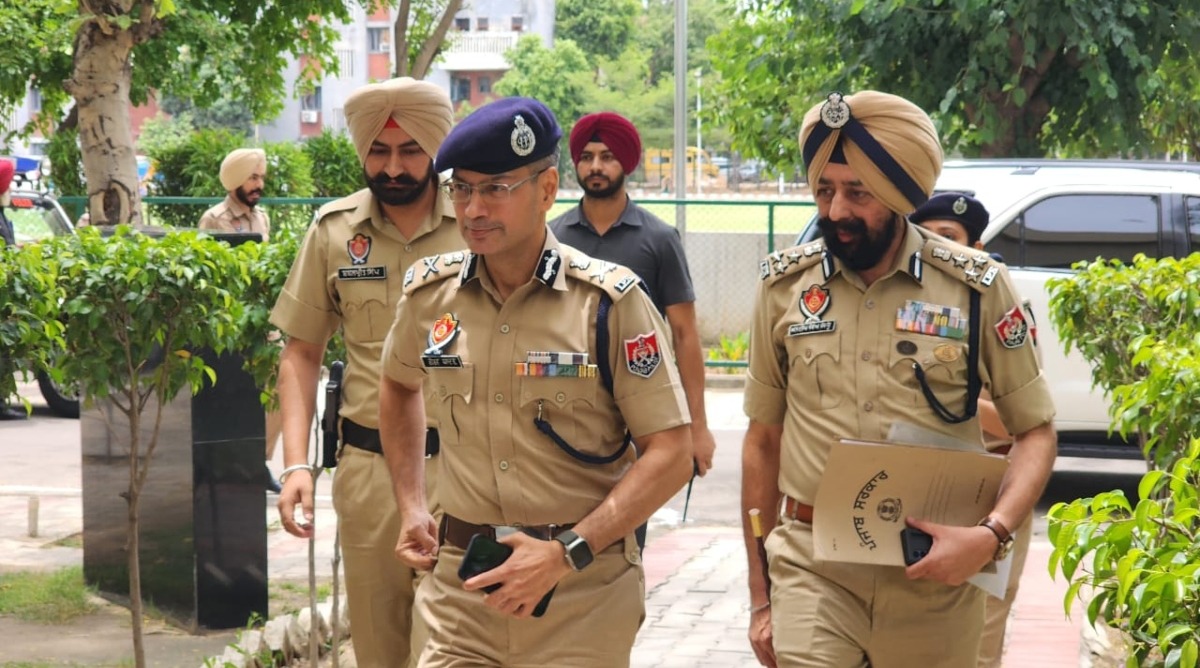 Photo of पंजाब पुलिस की अवैध ट्रैवल एजेंसियों के खिलाफ कार्रवाई जारी, 18 और एजेंसियों के विरुद्ध FIR