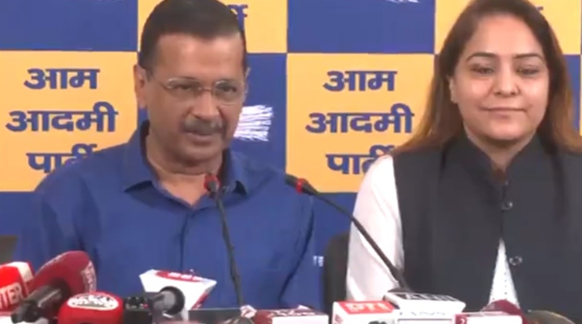 Photo of पटाखे न चलाने की अपील करते हुए केजरीवाल बोले… ‘कोई हिंदू-मुस्लिम की बात नहीं, सभी की सांसें जरूरी’