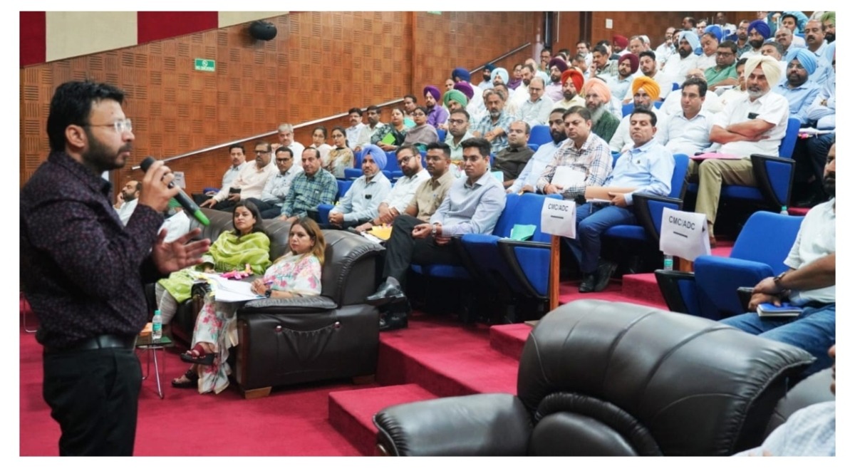 Photo of Punjab : प्रगति अधीन समूह विकास कार्य निर्धारित समय में पूरे किए जाएं : डॉ. रवजोत सिंह